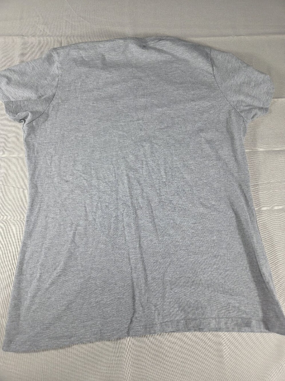 Netflix Bridgerton Lady Whistledown Dearest Gentle Reader Graphic Tee Women's L - Picture 7 of 7
